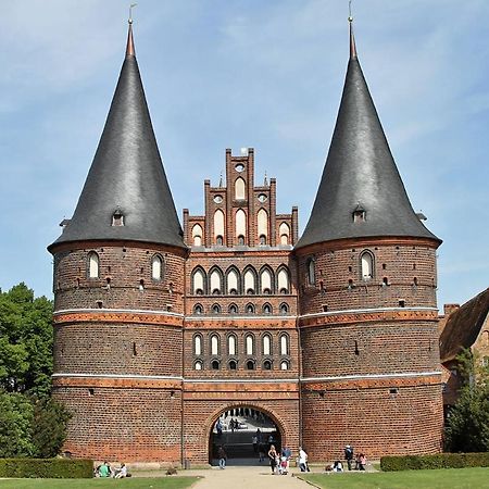 Pension Adler Lübeck Dış mekan fotoğraf